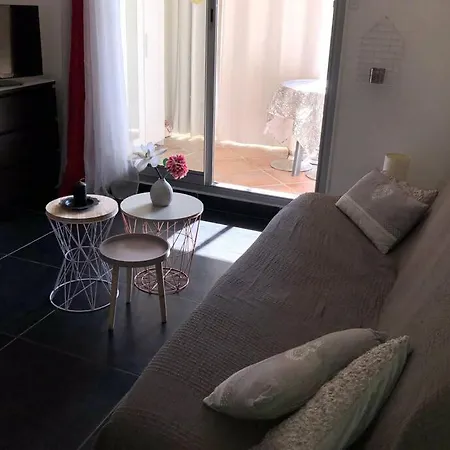Grand Et Confortable Studio 30 M2 En Bord De *