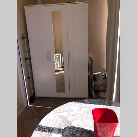 Grand Et Confortable Studio 30 M2 En Bord De *