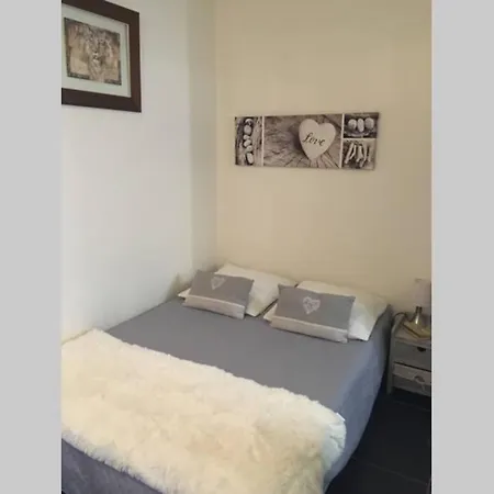 Grand Et Confortable Studio 30 M2 En Bord De Apartment *